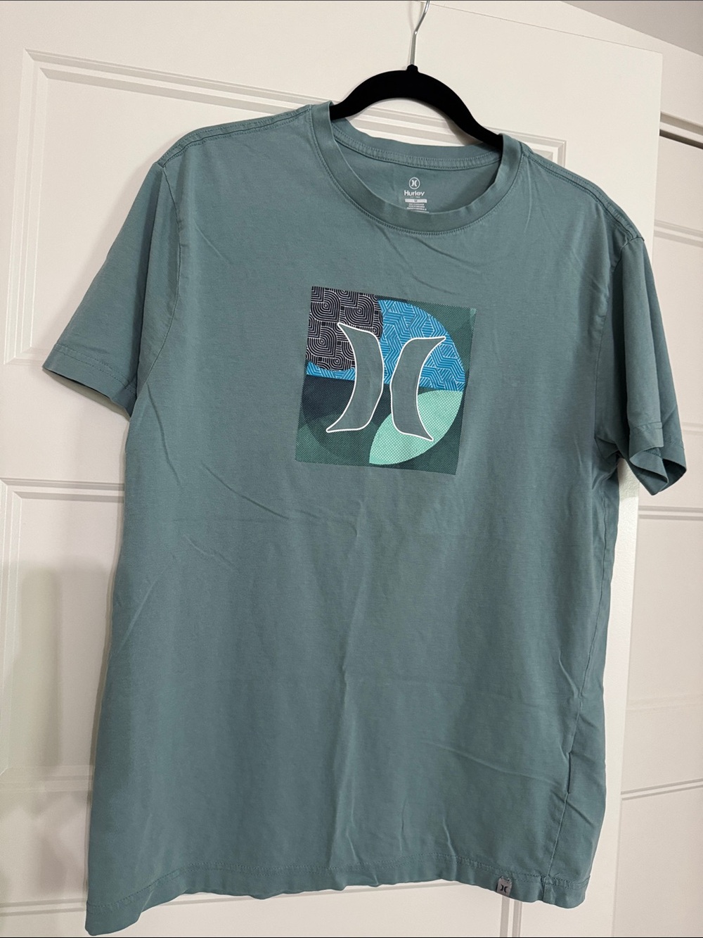 Hurley Men’s Seafoam Green Graphic Logo Short Sleeve Tee